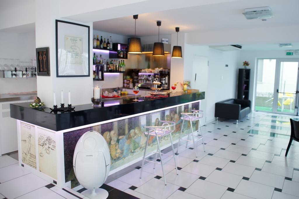 Hotel Leonardo Cesenatico Eksteriør billede