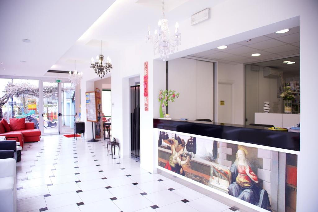 Hotel Leonardo Cesenatico Eksteriør billede