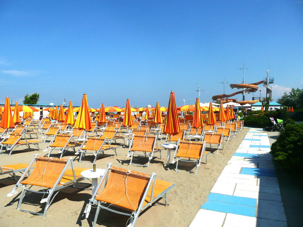 Hotel Leonardo Cesenatico Eksteriør billede