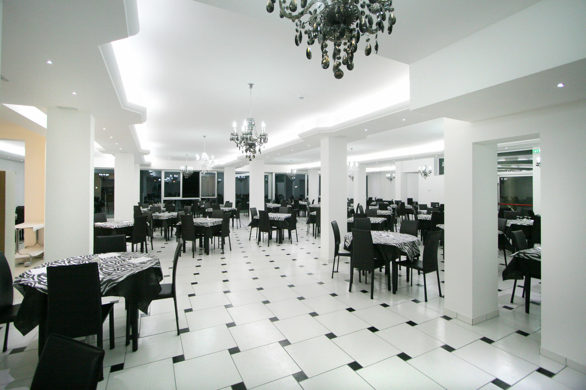 Hotel Leonardo Cesenatico Eksteriør billede